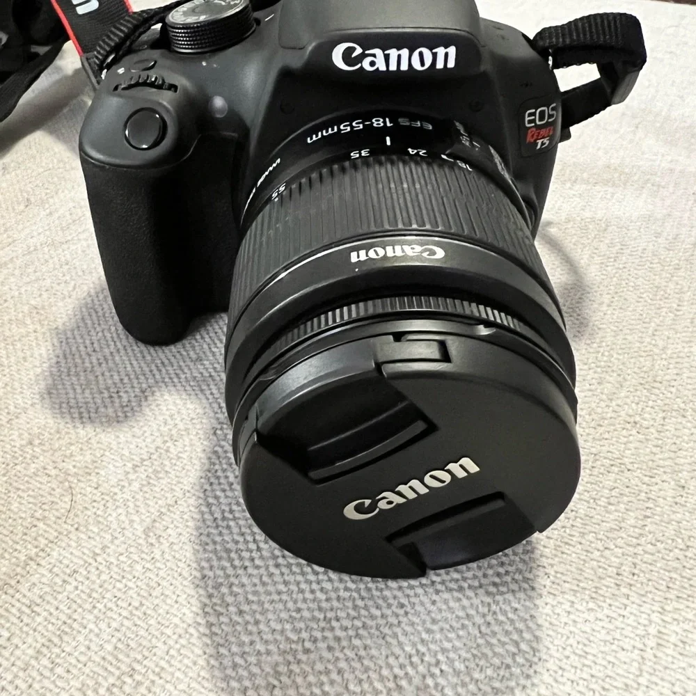 Canon t5 Camera
